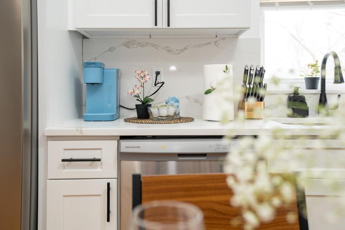 Apartment 558-2 3Br Boston - Renovated Nest Near Aquarium
